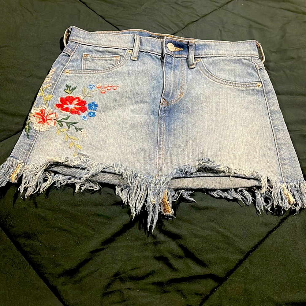8 Different type of skirts.